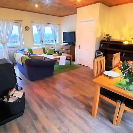 Wildflower - Countryside Lettings *