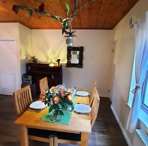 Wildflower - Countryside Lettings *